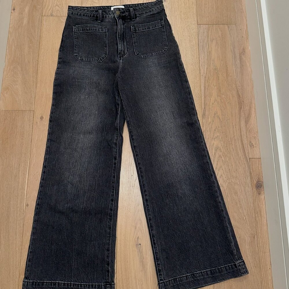 Rolla’s Sailor Jeans Rinse Black in size 29 — gently used (like new)